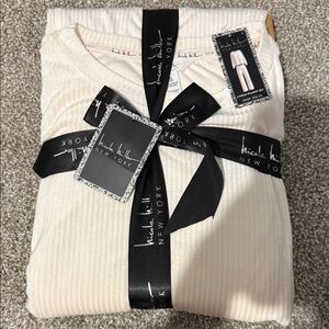 Nicole Miller Ivory Lounge Set